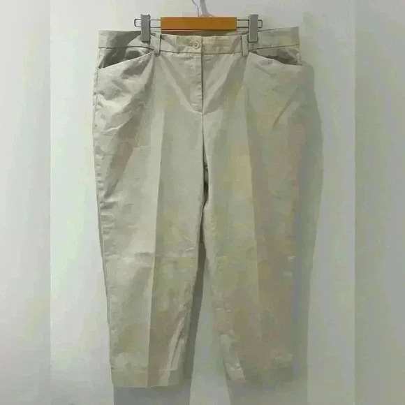 Jones, New  York signature women’s stretch cream capris size 16 - Picture 1 of 5